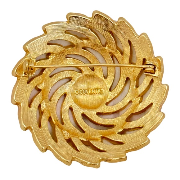 SARAH COVENTRY • Gold Vintage Flower Scarf Pin Blazer Brooch Ornament Accessory - Picture 4 of 8